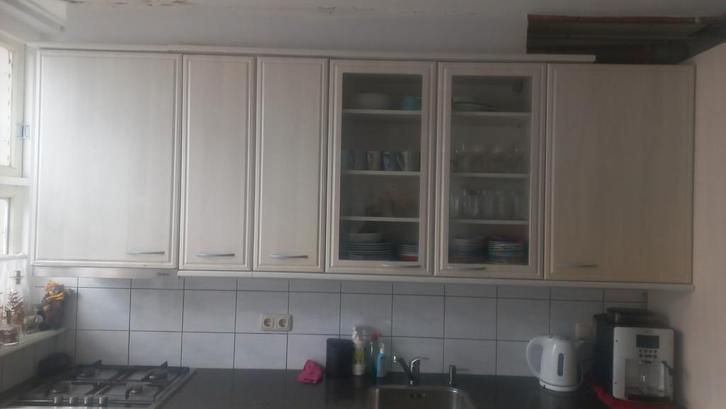 Mooie boven kasje met afzuigkap, Huis en Inrichting, Keuken | Complete keukens, Ophalen