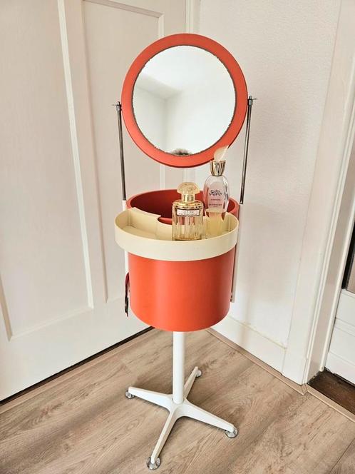 Vintage Space Age Bremshey kaptafel, Huis en Inrichting, Tafels | Kaptafels, Gebruikt, Minder dan 100 cm, Minder dan 50 cm, Metaal of Aluminium