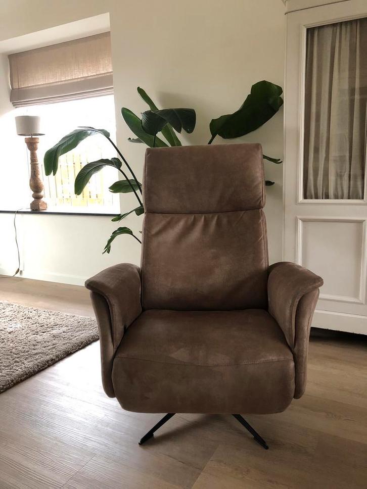 Relaxt fauteuil- taupe kleur - zeer goede staat, Huis en Inrichting, Fauteuils, Zo goed als nieuw, 50 tot 75 cm, 75 tot 100 cm