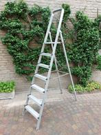 altrex huishoudtrap 6 treden, Doe-het-zelf en Verbouw, Ladders en Trappen, Ophalen, Gebruikt, Trap, Opvouwbaar of Inschuifbaar