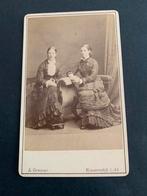 cdv carte de visite 2 dames Amsterdam A Greiner japon, Verzamelen, Verzenden, Zo goed als nieuw, Foto