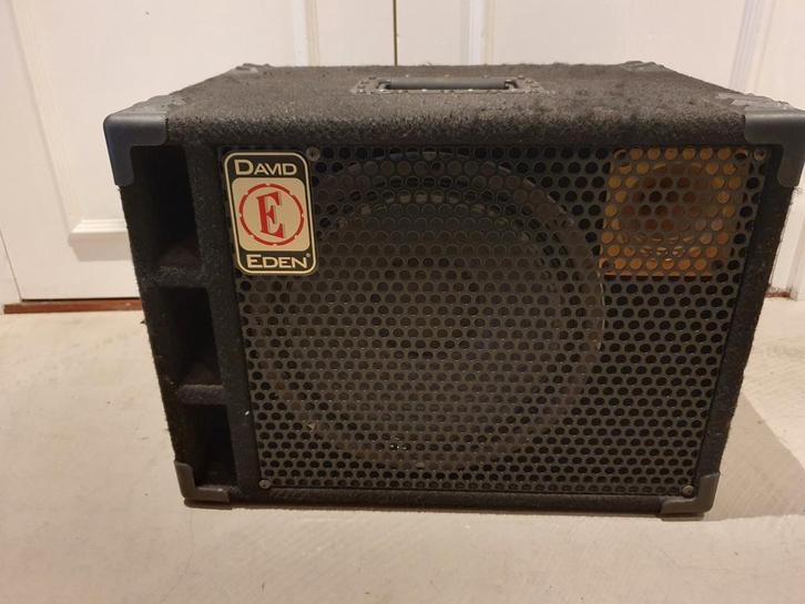 Eden  D 112 XLT 8 OHM BASS CAB, Muziek en Instrumenten, Versterkers | Bas en Gitaar, Zo goed als nieuw, 100 watt of meer, Ophalen of Verzenden