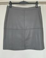 Imitatieleer rok van Vila met split en ritssluiting maat XL., Vila, Maat 46/48 (XL) of groter, Ophalen of Verzenden, Zo goed als nieuw