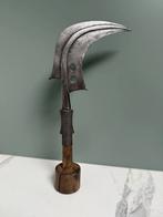 Mangbetu trubmash Congo Afrika dolk, Antiek en Kunst, Kunst | Niet-Westerse kunst, Ophalen of Verzenden