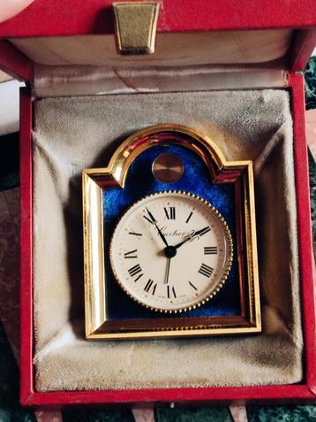 Vintage Cartier tafel klok  beschikbaar voor biedingen