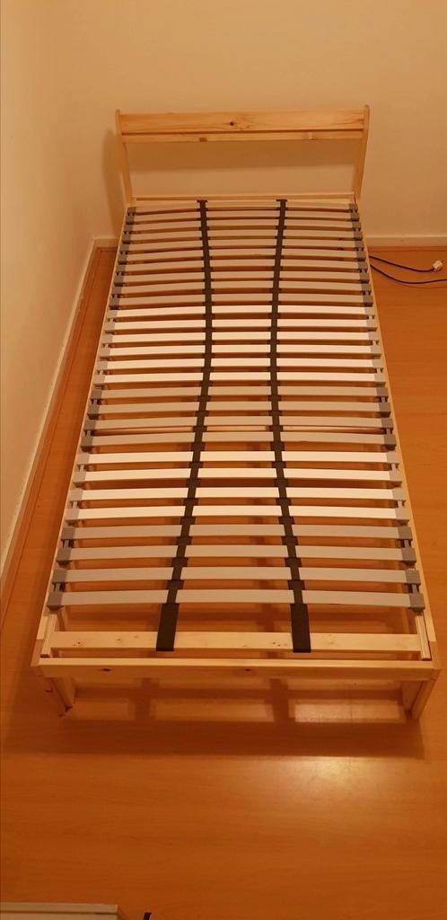 IKEA bedframe Neiden + lattenbodem Lonset 90 x 200 cm, Huis en Inrichting, Slaapkamer | Bedden, Zo goed als nieuw, Eenpersoons