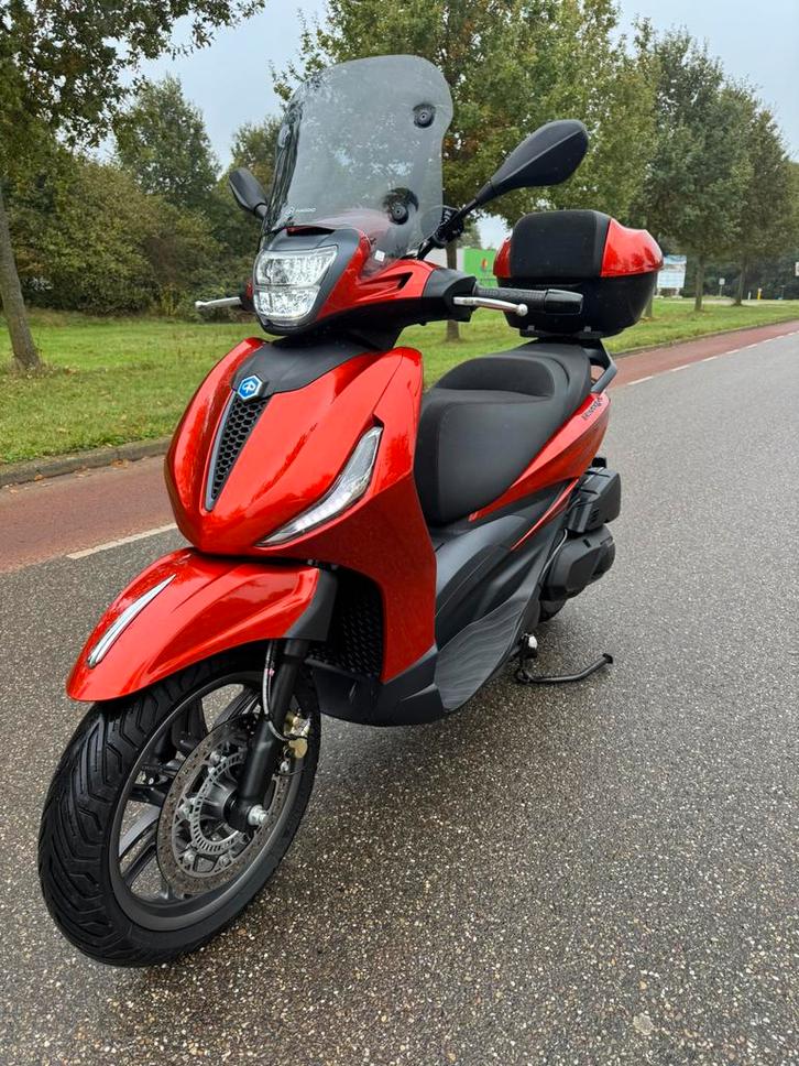 piaggio beverly 400 s hpe arancio sunset jcosta, Motoren, Motoren | Piaggio, Particulier, Scooter, 12 t/m 35 kW, 1 cilinder, Minimaal motorrijbewijs A2