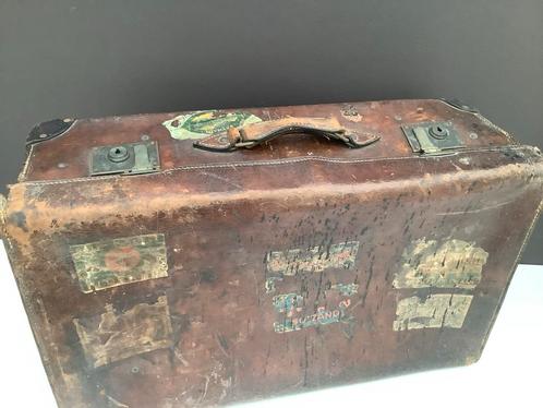 Antiek leder reiskoffer 1900-1930 beroemde hotels!, Sieraden, Tassen en Uiterlijk, Koffers, Gebruikt, Leer, 70 cm of meer, 35 tot 45 cm