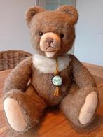 mooie teddybeer bruin/creme Hermann Teddy, Verzamelen, Beren en Cherished Teddies, Ophalen of Verzenden, Zo goed als nieuw, Stoffen beer
