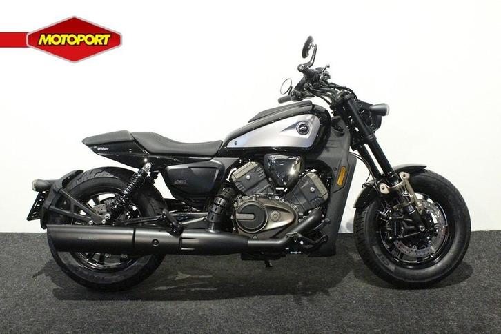 QJMOTOR SRV 600 V (bj 2025), Motoren, Motoren | Overige merken, Bedrijf, Chopper