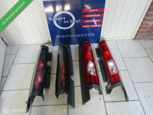 Achterlicht links rechts vivaro trafic primastar 01 t/m 14, Auto-onderdelen, Verlichting, Opel, Gebruikt, Ophalen of Verzenden
