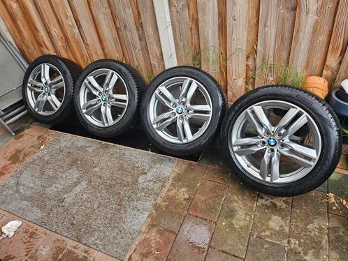 Orginele BMW X1,X2 velgen Pirelli zomerbanden 225 50 18., Auto diversen, Autosport-onderdelen, Zo goed als nieuw, Ophalen