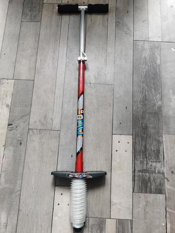 Pogo stick in hoogte verstelbaar  beschikbaar voor biedingen