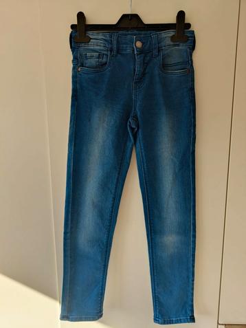 Hema Jeans Maat 134 beschikbaar voor biedingen