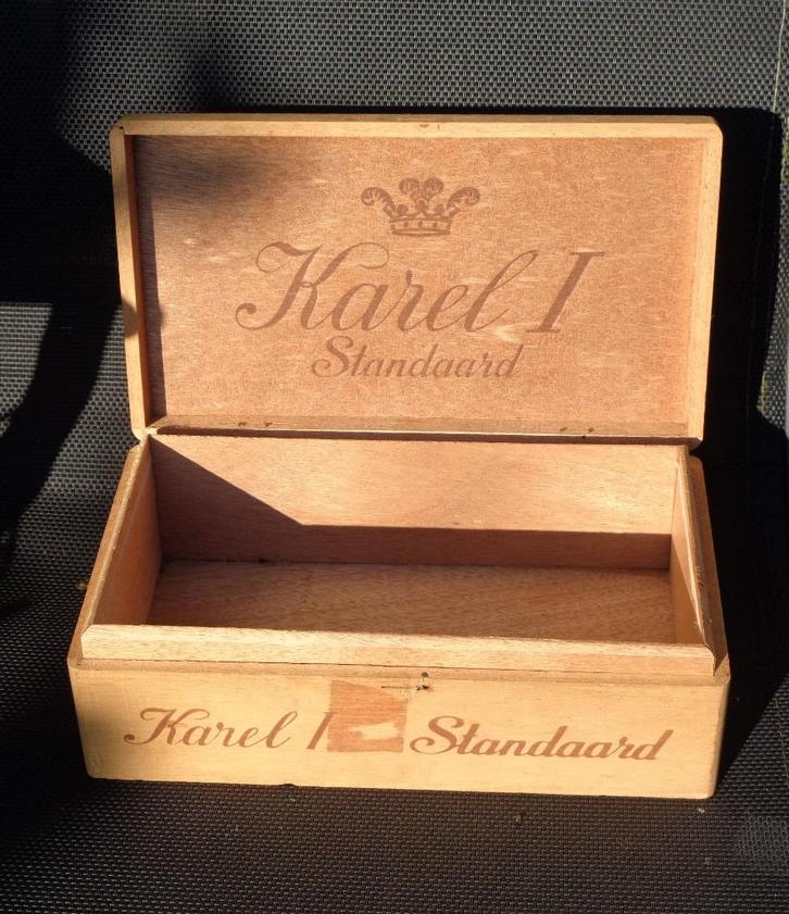 Karel 1 Standaard houten sigarenkistje voor 50 sigaren, Verzamelen, Rookartikelen, Aanstekers en Luciferdoosjes, Gebruikt, Tabaksdoos of Verpakking