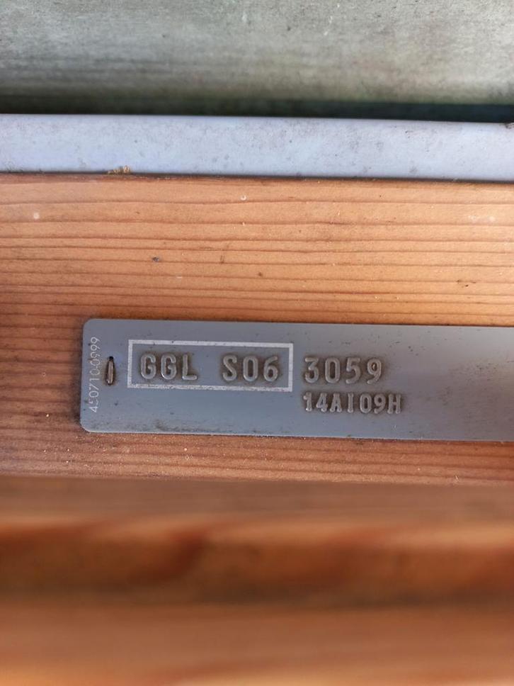 Te koop Velux raam met verduisterend rolgordijn grijs, Doe-het-zelf en Verbouw, Glas en Ramen, Dakraam, 80 tot 120 cm, Ophalen