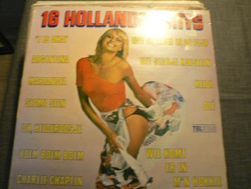 31 diverse lp's pin-up dames mancave muurhangers  beschikbaar voor biedingen