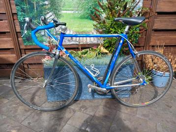 Retro Jan Janssen Sallanches racefiets met Shimano montage beschikbaar voor biedingen