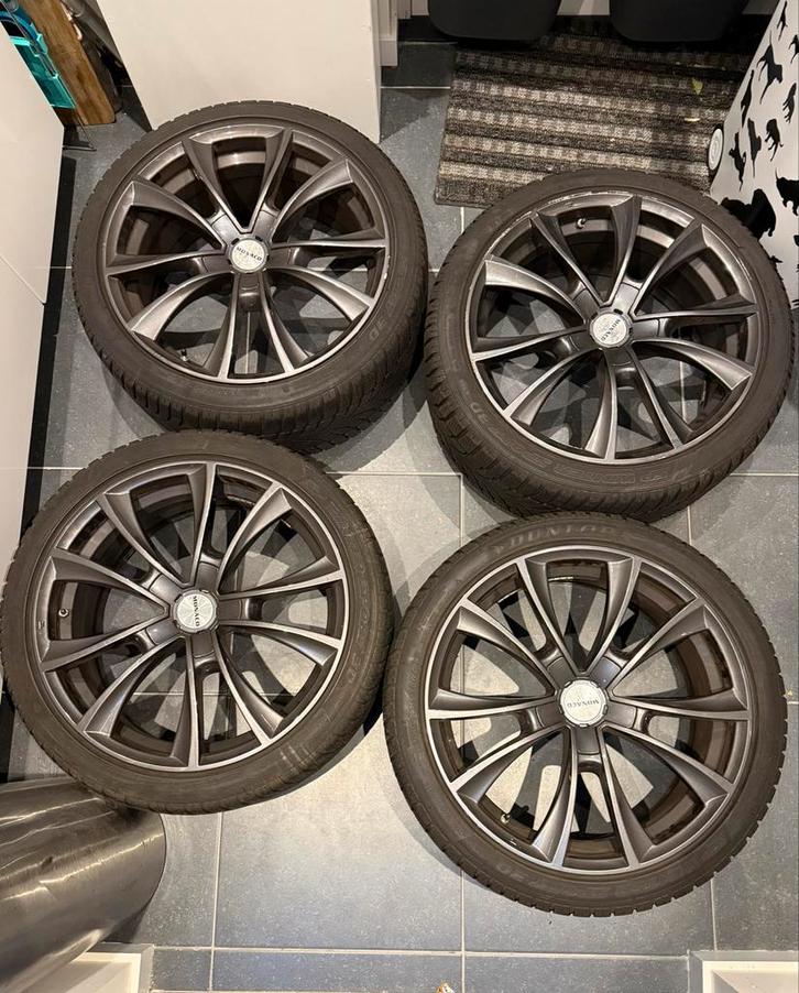 19" Monaco Velgen Tesla + Dunlop Winterbanden, Auto-onderdelen, Banden en Velgen, Banden en Velgen, Winterbanden, 19 inch, Overige