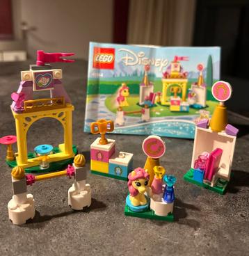 LEGO Disney Princess 41144 koninklijke stal beschikbaar voor biedingen