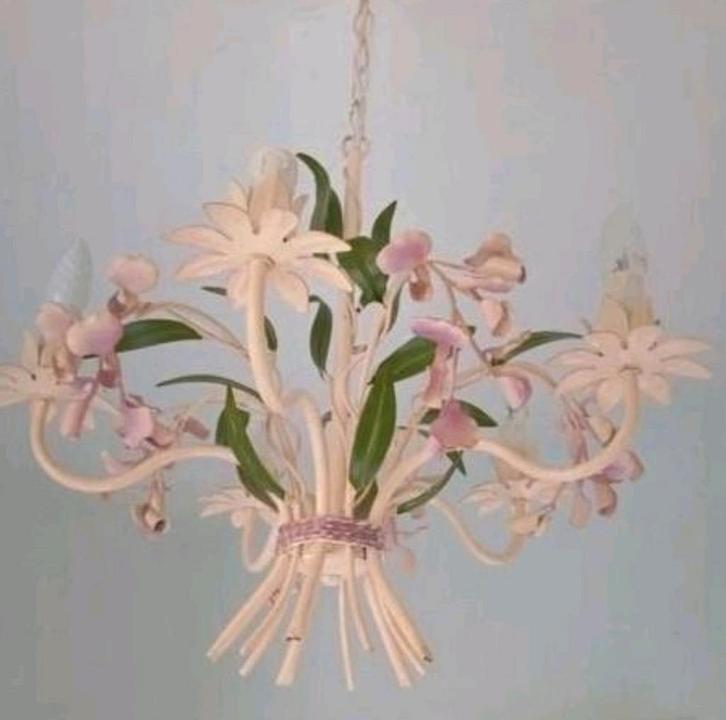 Franse Brocante Luster Lathyrus  bloemen 5 arms luchter, Antiek en Kunst, Curiosa en Brocante, Ophalen of Verzenden