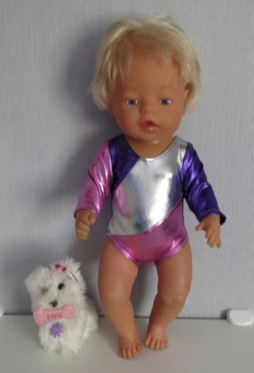 poppenkleertjes babypop born 43cm (turnpakje ) beschikbaar voor biedingen