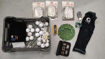 Diverse golfclubs en toebehoren beschikbaar voor biedingen