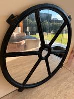 Gietijzeren stalraam met spiegelglas - Ø 50cm, Gebruikt, Rond, Ophalen of Verzenden, Minder dan 100 cm
