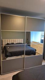 Grote kledingkast met schuifdeuren., Ophalen of Verzenden, Gebruikt, Tweepersoons, Modern