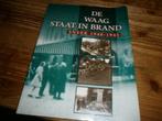 sneek 1940-1945 de waag staat in brand met fotos wo2, Ophalen of Verzenden, Tweede Wereldoorlog, Nieuw