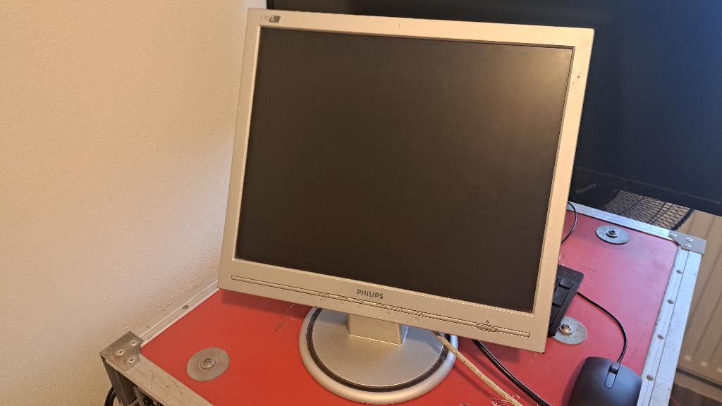 Philips 170s 17 inch LCD monitor grijs, Computers en Software, Monitoren, Gebruikt, 60 Hz of minder, VGA, Kantelbaar, Overige typen