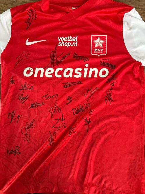 Gesigneerd MVV shirt, Kleding | Heren, Sportkleding, Zo goed als nieuw, Voetbal, Maat 52/54 (L), Rood, Ophalen of Verzenden