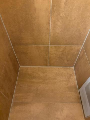 tegels beschikbaar voor biedingen