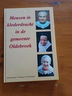 Mensen in klederdracht in de gemeente Oldebroek, Ophalen of Verzenden