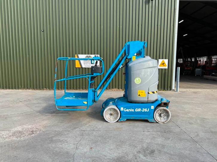 Genie gr26 j 9,90 mast hoogwerker (bj 2016), Zakelijke goederen, Machines en Bouw | Liften, Steigers en Ladders