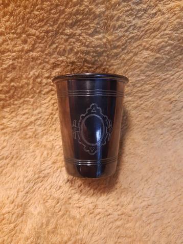 Gero verzilverd drinkbeker  beschikbaar voor biedingen