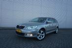 Skoda Octavia Combi 1.4 TSI Elegance Business Line LICHTE SC, Auto's, Voorwielaandrijving, Stof, Gebruikt, 4 cilinders