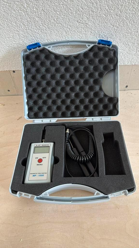 List-Magnetik MP-1000 magnetisch veldsterktemeter, Doe-het-zelf en Verbouw, Meetapparatuur, Zo goed als nieuw, Verzenden