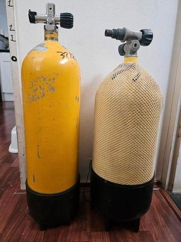 2 duikflessen 1 "bommetje" ruilen tegen keuring 2 flessen  beschikbaar voor biedingen