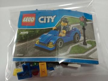 Lego City 30349 - auto met verkeerslicht beschikbaar voor biedingen