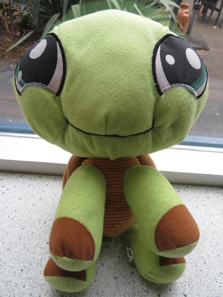 Schildpad met grote ogen en groen met bruin ribfluweel lijf, Kinderen en Baby's, Speelgoed | Knuffels en Pluche, Zo goed als nieuw