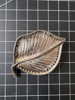 Vintage Zilverkleurige Blad Broche, Overige materialen, Gebruikt, Minder dan 4 cm, Ophalen of Verzenden