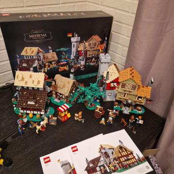 LEGO - Middeleeuws stadsplein beschikbaar voor biedingen