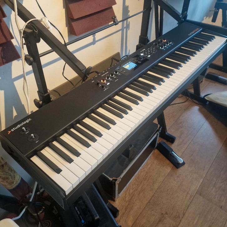 Studiologic Numa X Piano 88 stage piano, Muziek en Instrumenten, Piano's, Zo goed als nieuw, Piano, Zwart, Digitaal, Ophalen of Verzenden