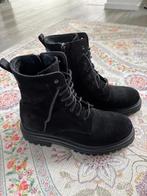 Floris van Bommel Zwarte Suede Laarsjes Maat 39, Kleding | Dames, Ophalen of Verzenden, Zo goed als nieuw, Zwart, Lage of Enkellaarzen