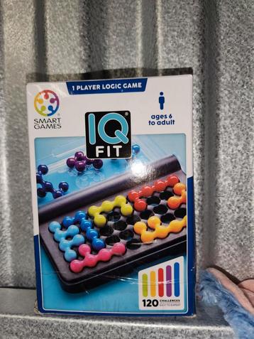 IQ Fit - Smart Games Denkspel beschikbaar voor biedingen