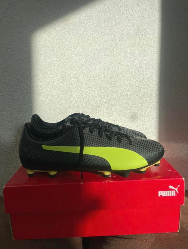PUMA voetbal schoenen!! NIEUW, Verzenden, Schoenen, Nieuw, Maat S