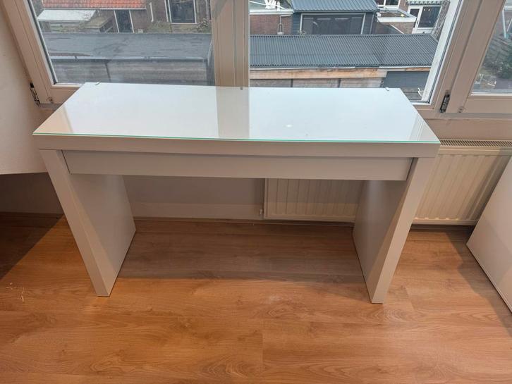 Nette IKEA Make-up Tafel, Huis en Inrichting, Tafelonderdelen, Zo goed als nieuw, Tafelblad, 50 tot 100 cm, Minder dan 50 cm, Rechthoekig