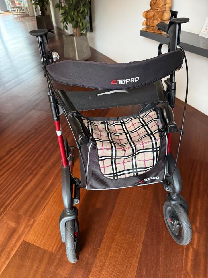 Topro Troja 2g maat M met dienblad, Diversen, Rollators, Zo goed als nieuw, Lichtgewicht, Opvouwbaar, Ophalen of Verzenden