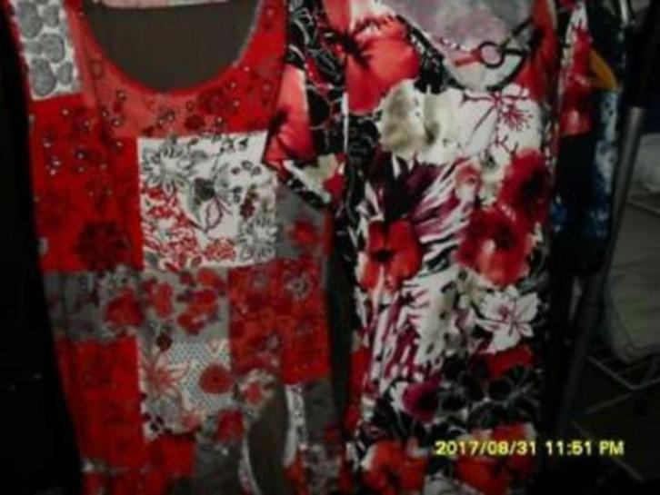 jurkjes en andere kleding, Kleding | Dames, Jurken, Gedragen, Maat 38/40 (M), Overige kleuren, Boven de knie, Ophalen of Verzenden